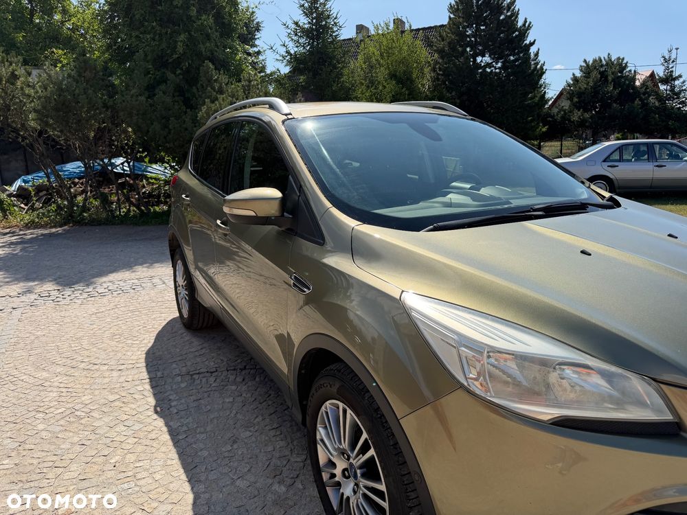 Ford Kuga 2.0 TDCi 2x4 Titanium - 5