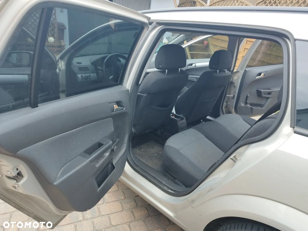 Opel Astra 1.6 Cosmo - 9
