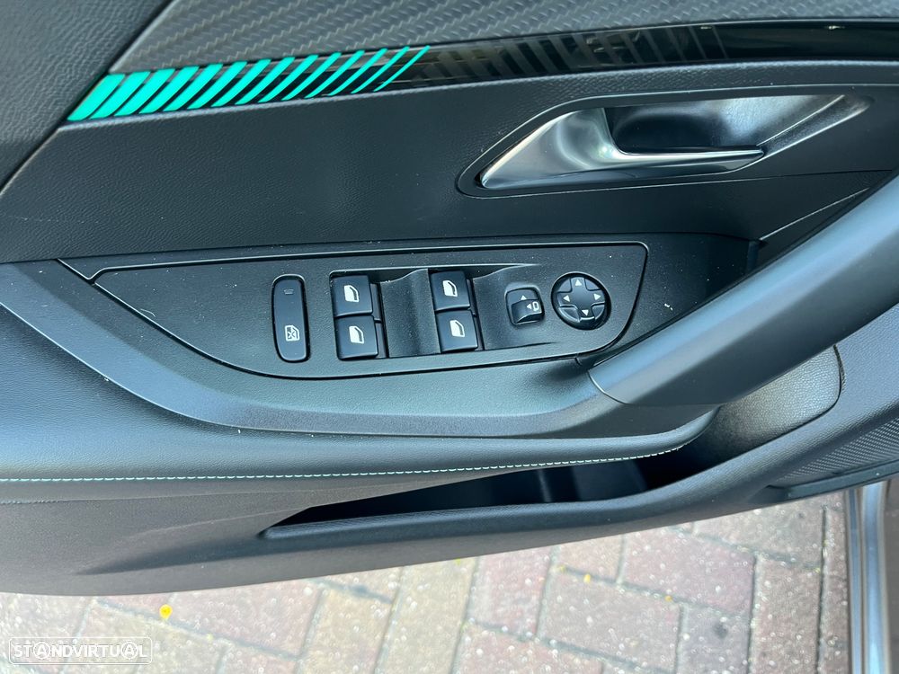 Peugeot 2008 1.5 BlueHDi Allure Pack EAT8 - 8
