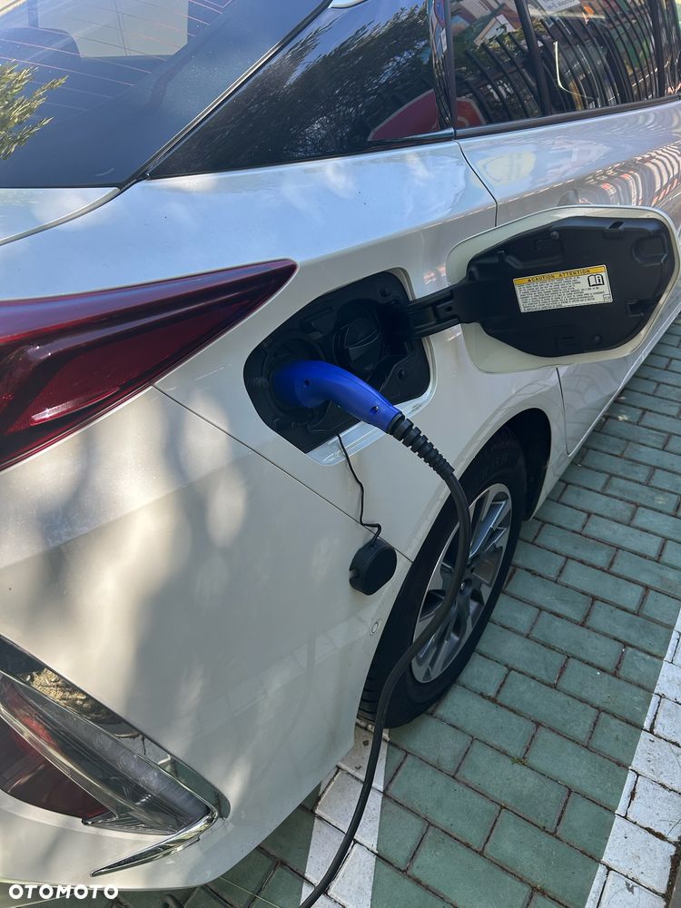 Toyota Prius 1.8 Hybrid Prestige - 4