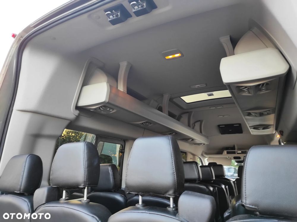 Ford Transit Autobus 18 osób 2.2 TDCI 155 KM 2017 r - 37