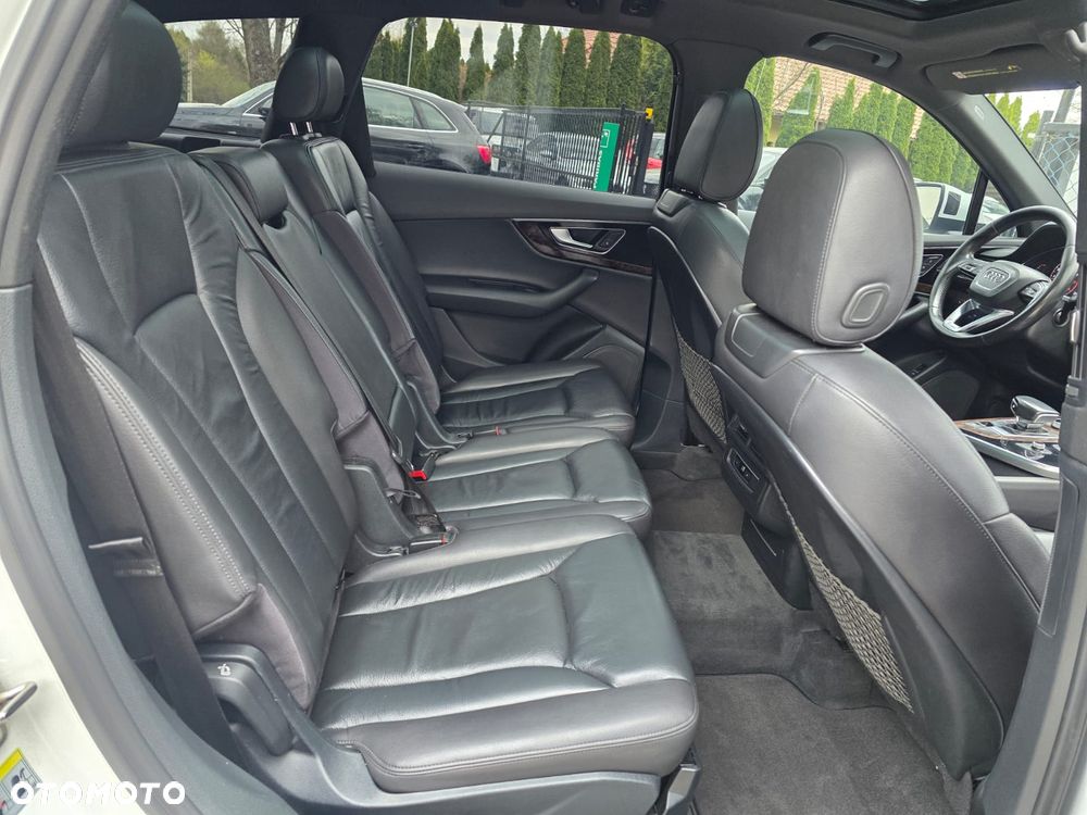 Audi Q7 3.0 TFSI Quattro Tiptronic - 22