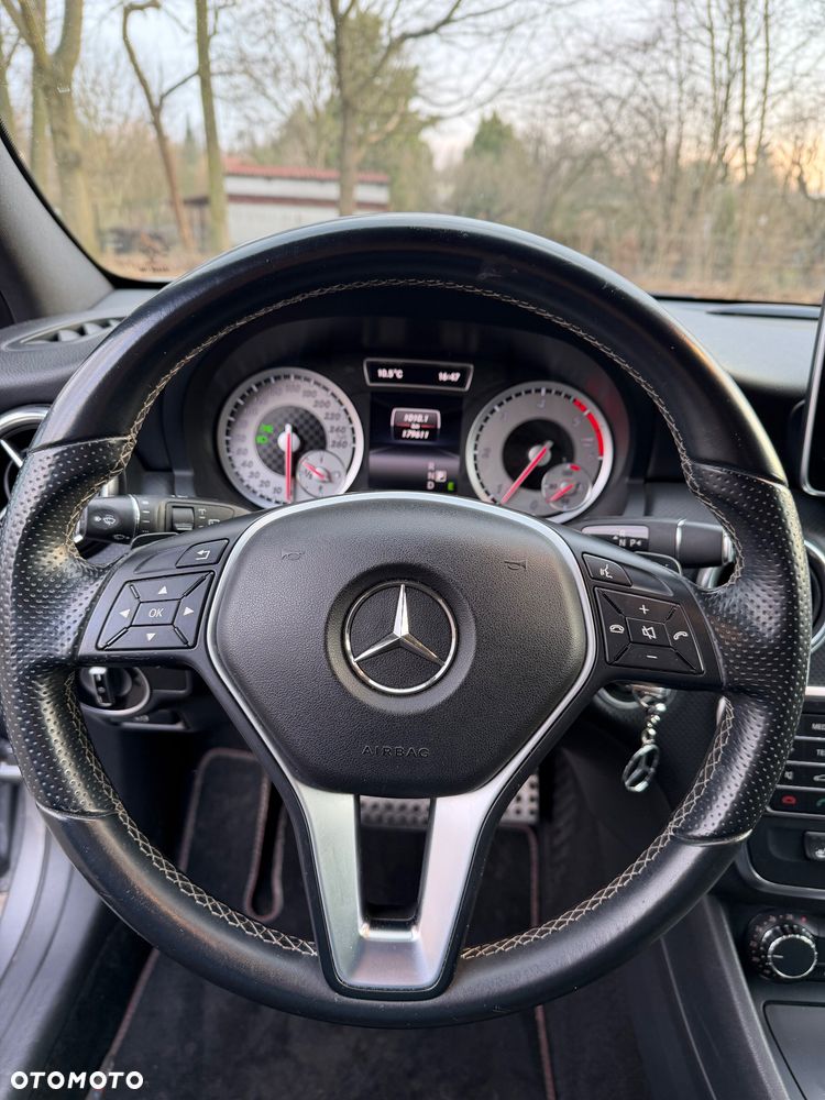 Mercedes-Benz Klasa A 200 CDI (BlueEFFICIENCY) 7G-DCT Urban - 11