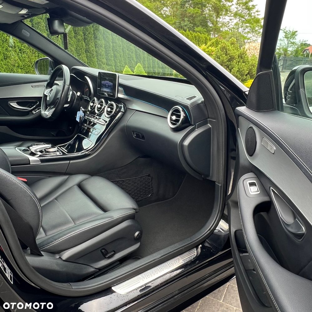 Mercedes-Benz Klasa C 200 7G-TRONIC AMG Line - 28