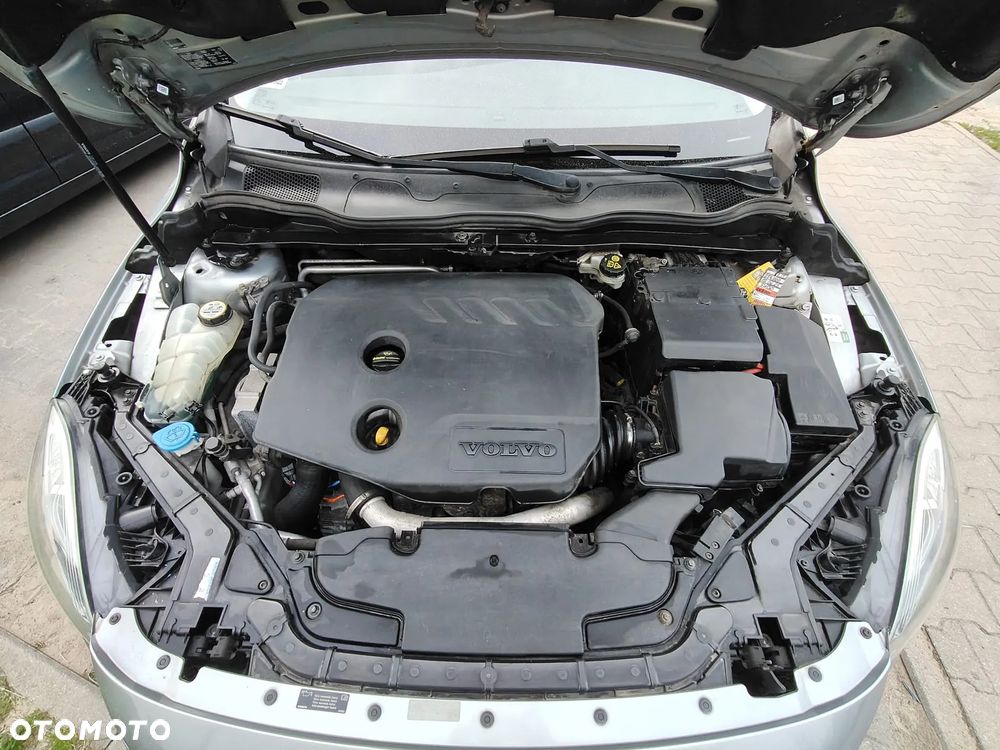 Volvo V40 D2 Momentum - 21