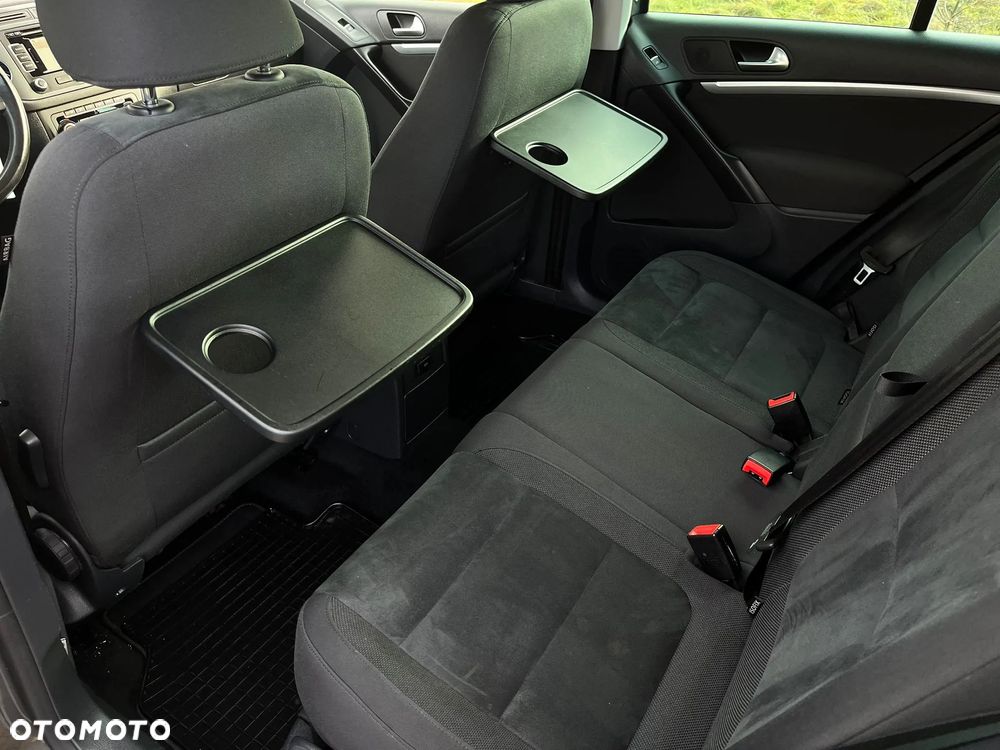 Volkswagen Tiguan 2.0 TDI DPF 4Motion BlueMotion Technology Track & Style - 16