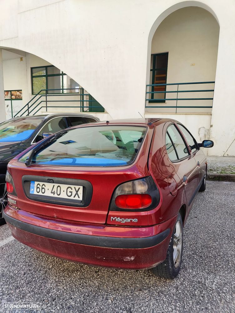 Renault Mégane 1.4 RN - 2