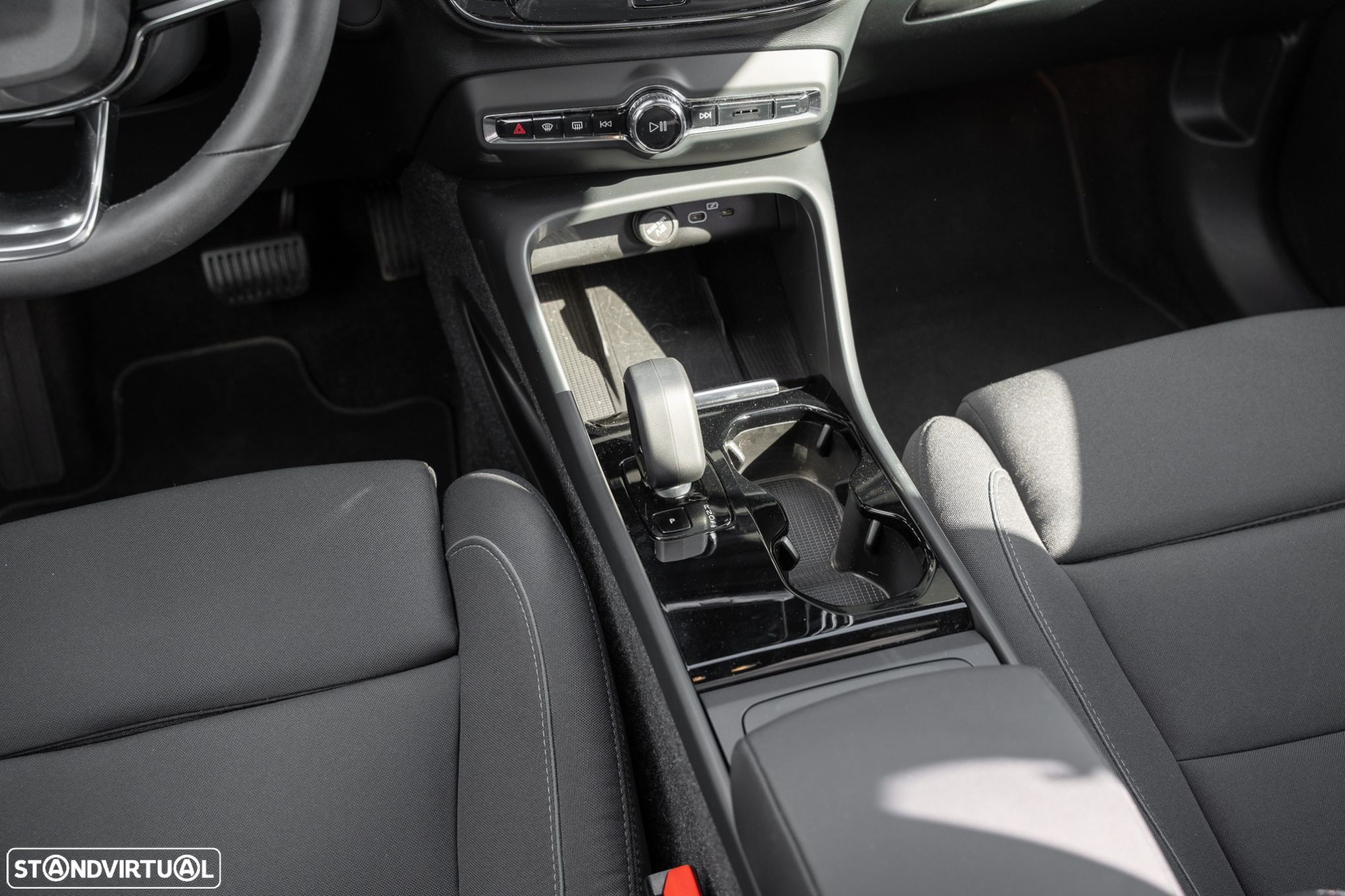 Volvo C40 Recharge Plus - 15