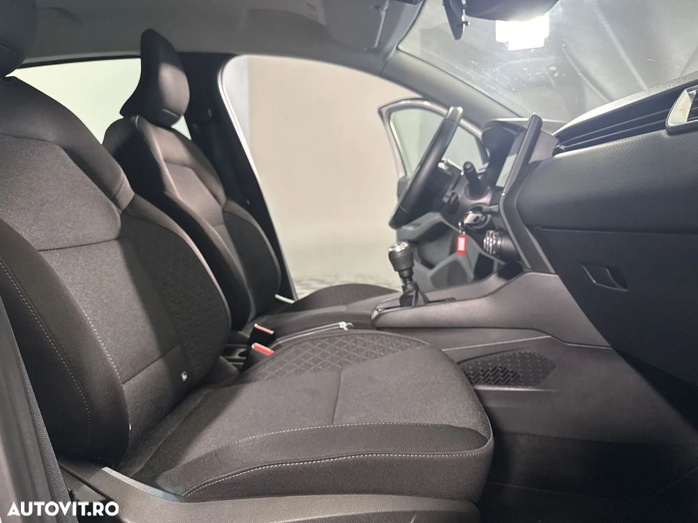 Renault Clio - 12