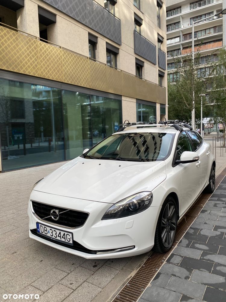 Volvo V40 D2 Summum - 1
