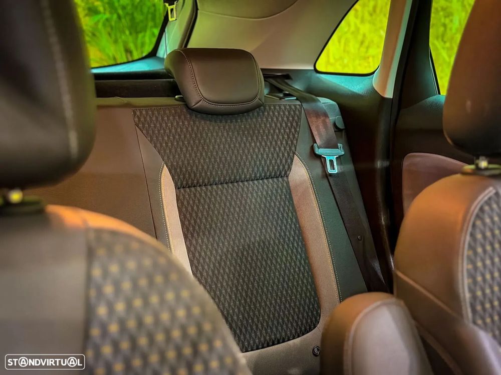 Opel Crossland X - 26