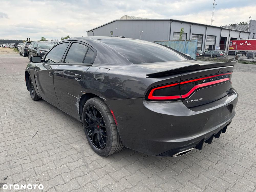 Dodge Charger - 5