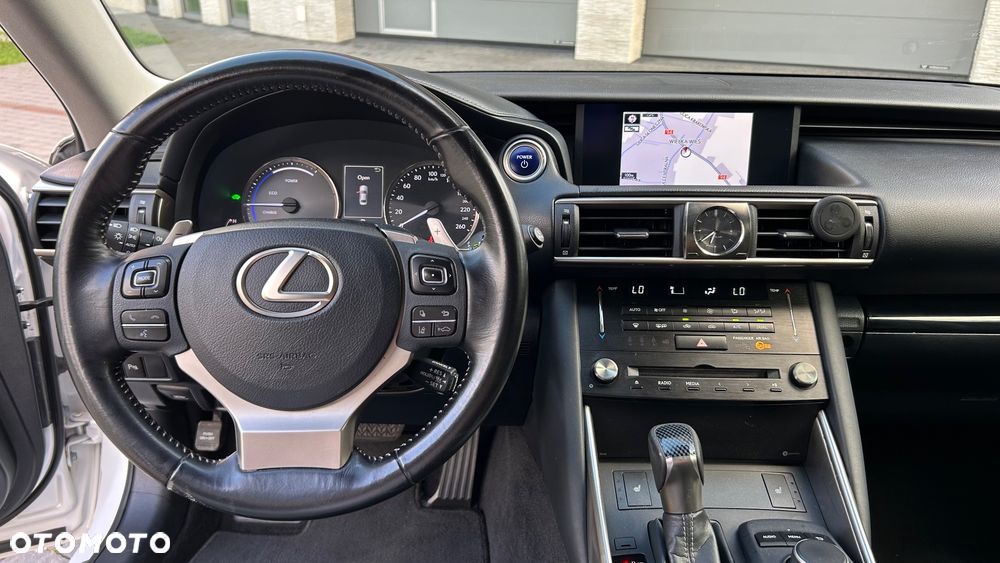 Lexus IS F SPORT - 35