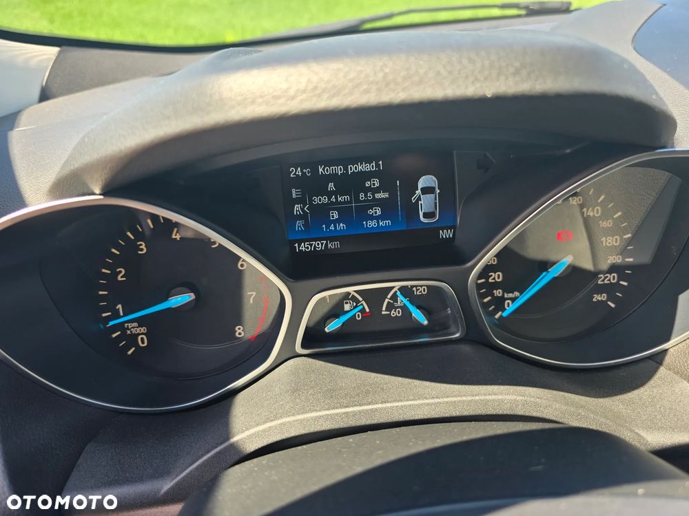 Ford Kuga 1.5 EcoBoost 2x4 Titanium - 15
