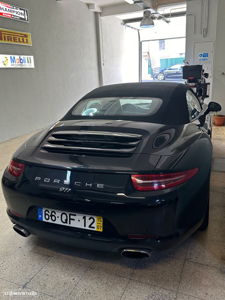 Porsche 911 Série F - 10