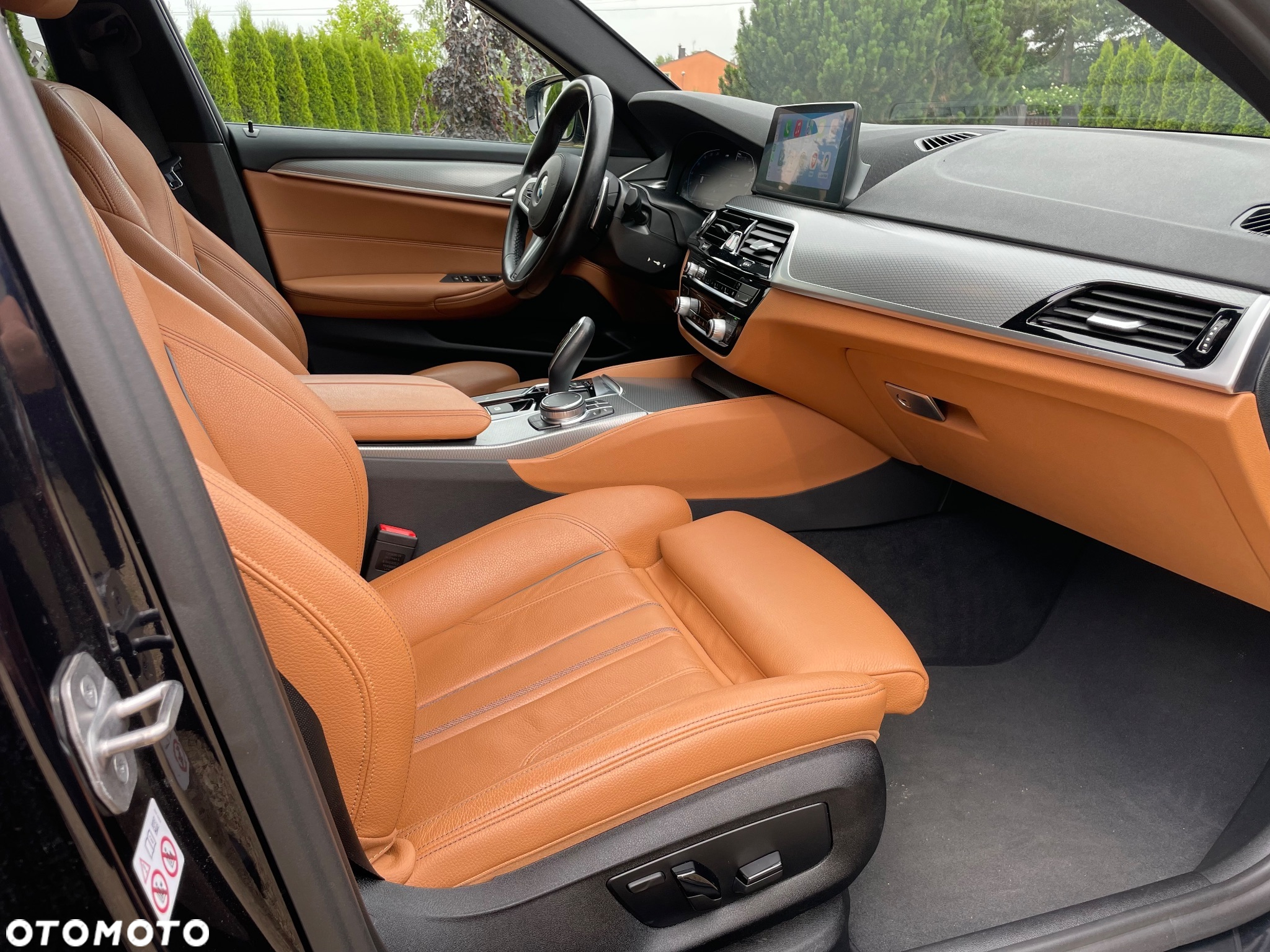 BMW Seria 5 518d M Sport - 14
