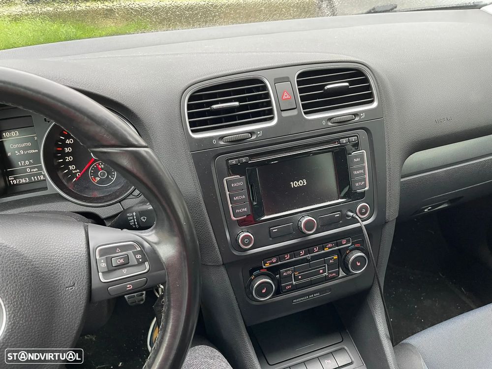 VW Golf 1.6 TDi DPF Style - 9