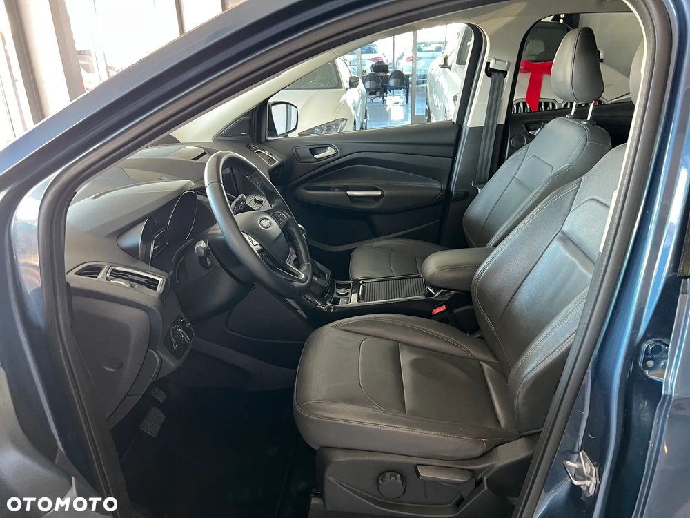 Ford Kuga 2.0 TDCi FWD Titanium - 22