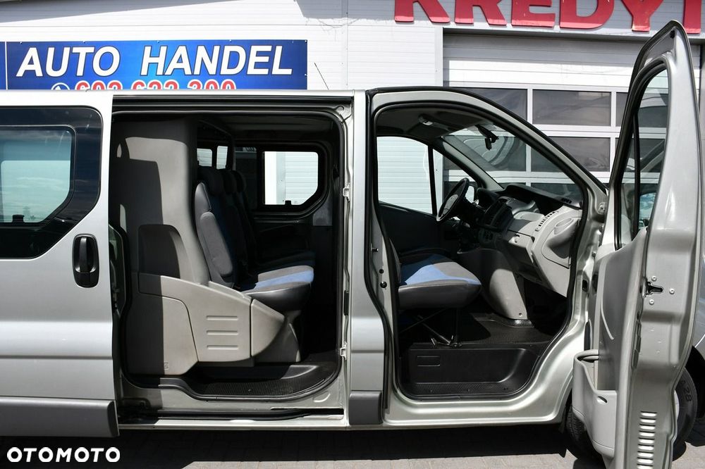 Renault Trafic - 18