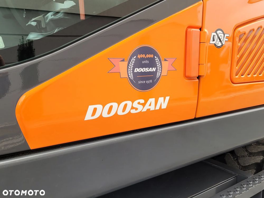 Doosan DX-165W / ROTOTILT ze szczypcami / compact / - 19