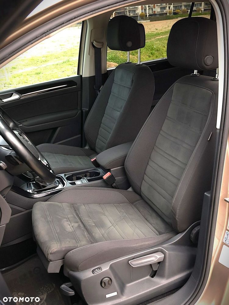 Volkswagen Touran 1.8 TSI BMT Highline DSG - 22