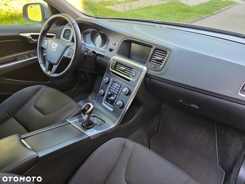 Volvo S60 D2 Drive-E Kinetic - 9
