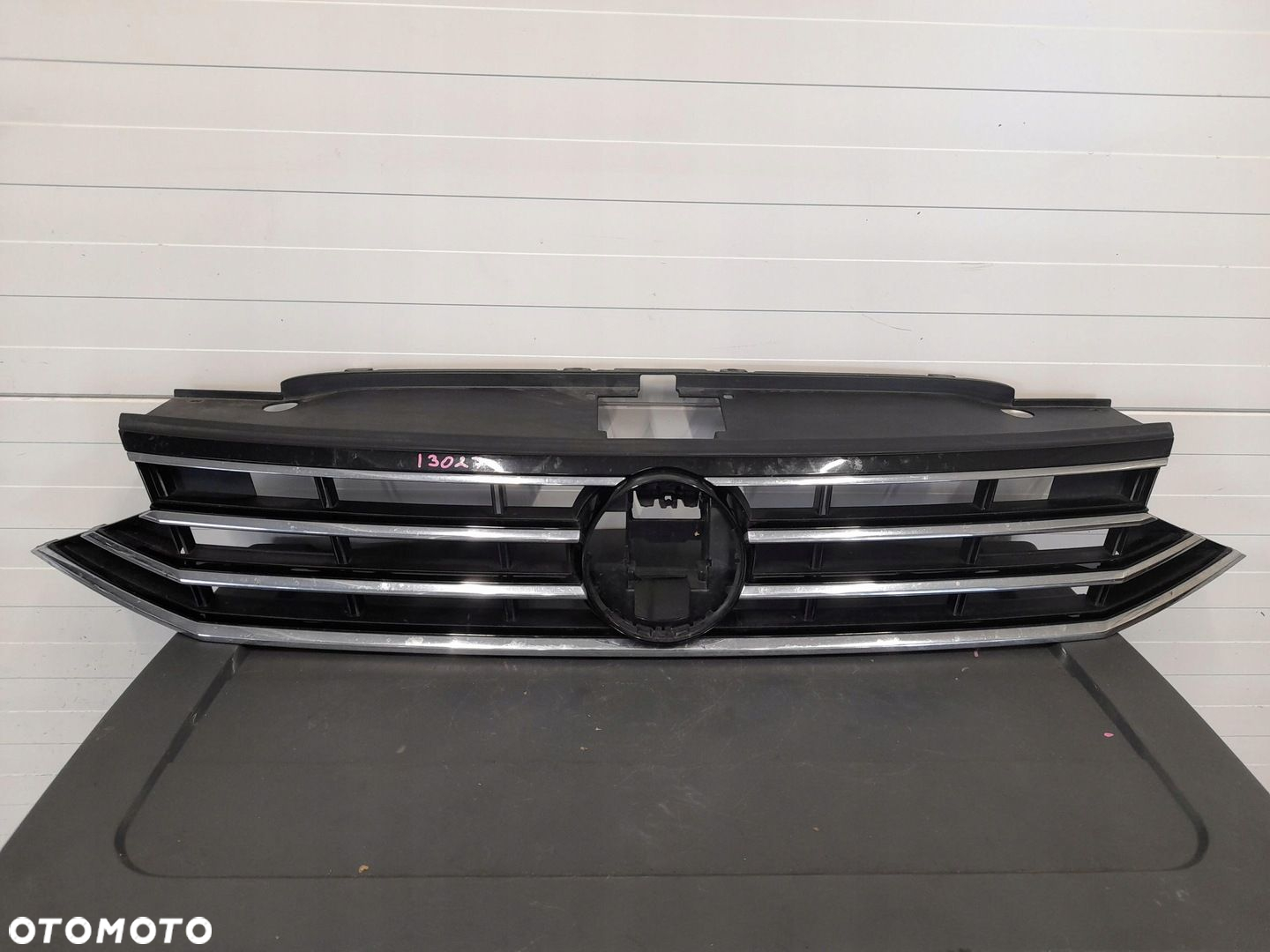 GRILL ATRAPA VOLKSWAGEN PASSAT B8 3G0 R-LINE LIFT - 2