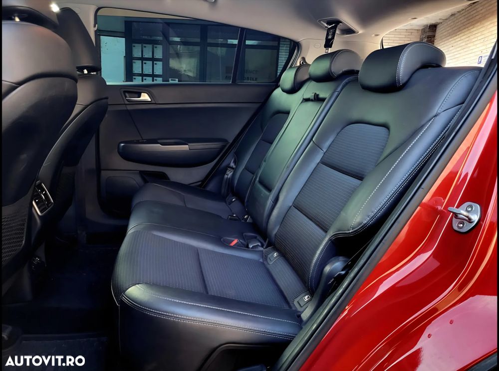 Kia Sportage 1.6 DSL MHEV 7DCT HP 4x2 Business Line - 17