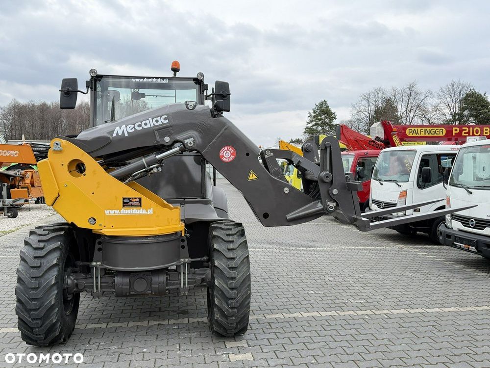 Mecalac AS 700 Obrotowe ramie Szybko-Złącze Mało motogodzin - 3