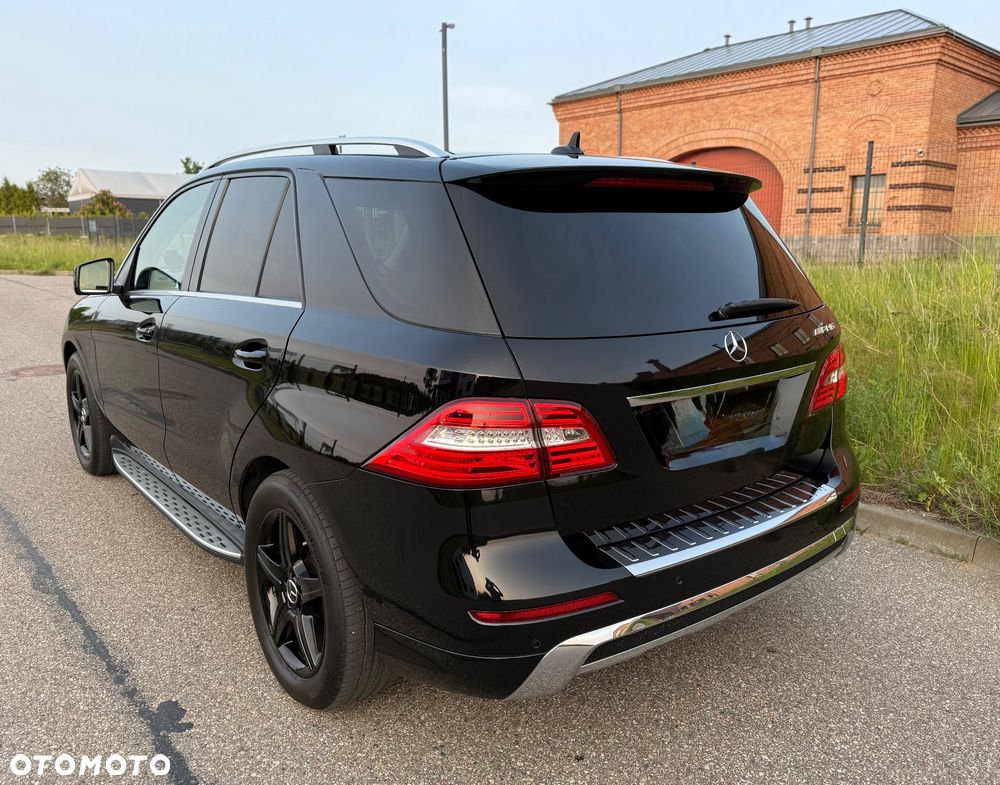 Mercedes-Benz ML 350 BlueTec 4-Matic - 8