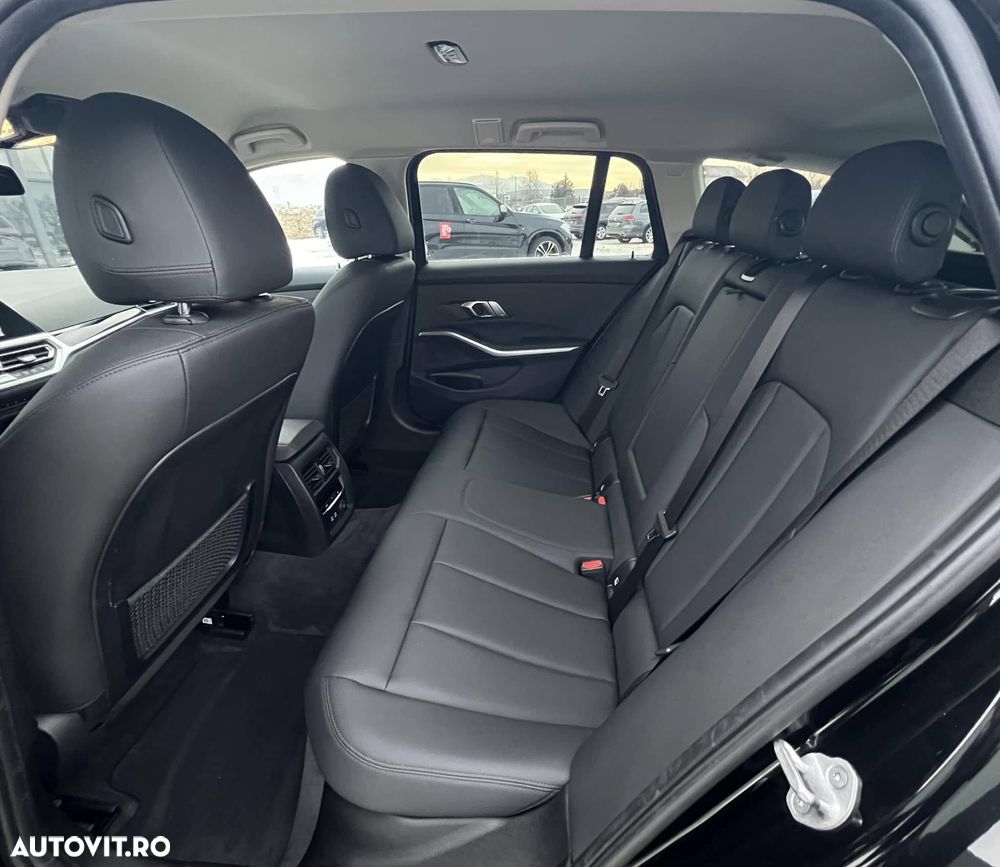 BMW Seria 3 318d Aut. Luxury Line - 17