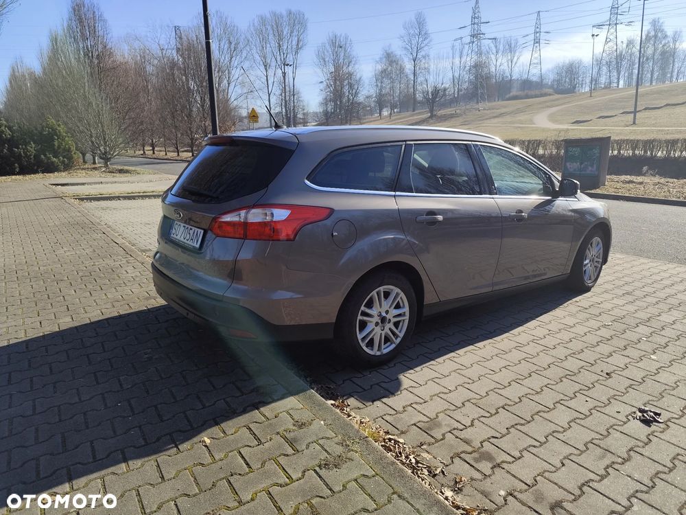 Ford Focus 1.6 TI-VCT Champions Edition - 11