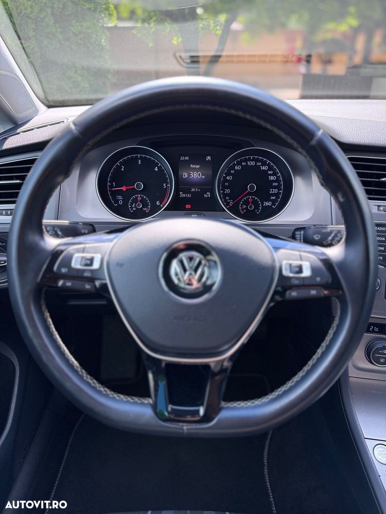 Volkswagen Golf 1.6 TDI BlueMotion Technology Lounge - 6