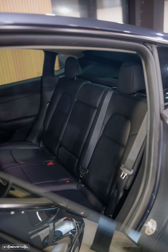 Tesla Model Y RWD - 33