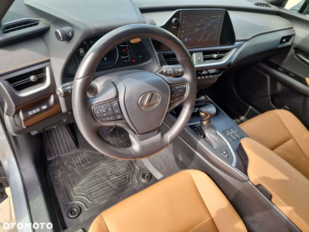 Lexus UX 250h GPF F Sport 2WD - 11