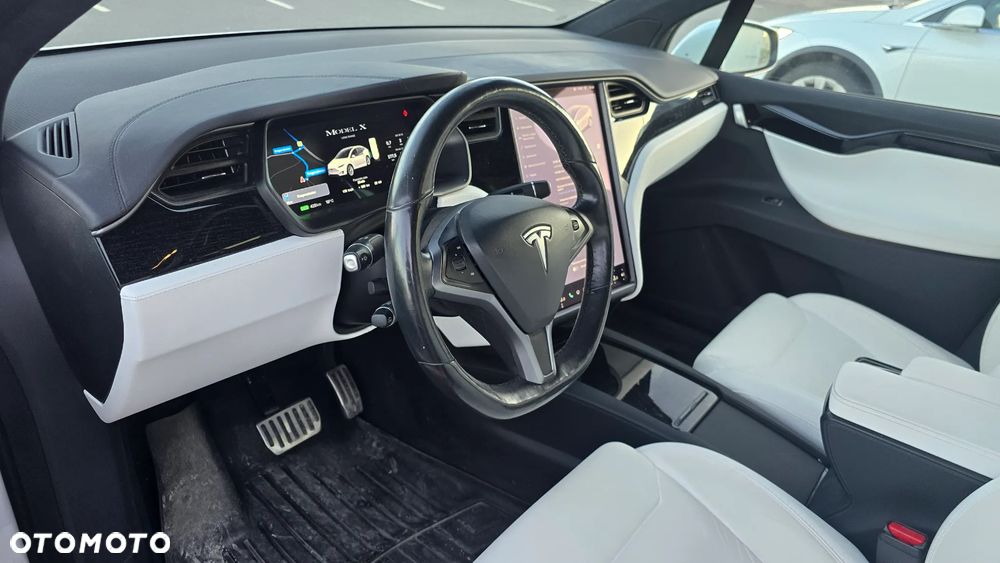 Tesla Model X Long Range - 10
