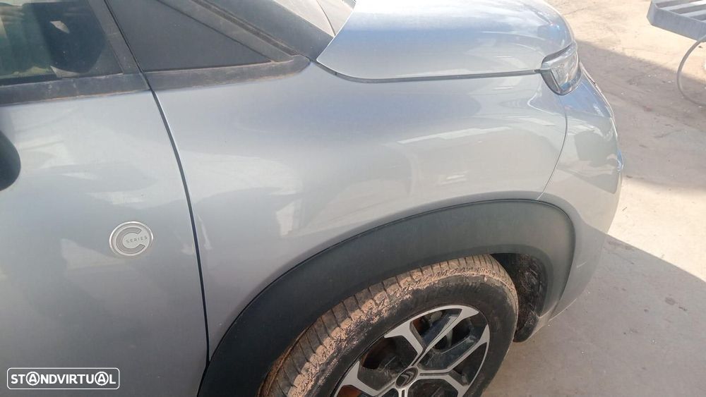 GUARDA-LAMAS FRENTE DIREITO CITROEN C3 - 1