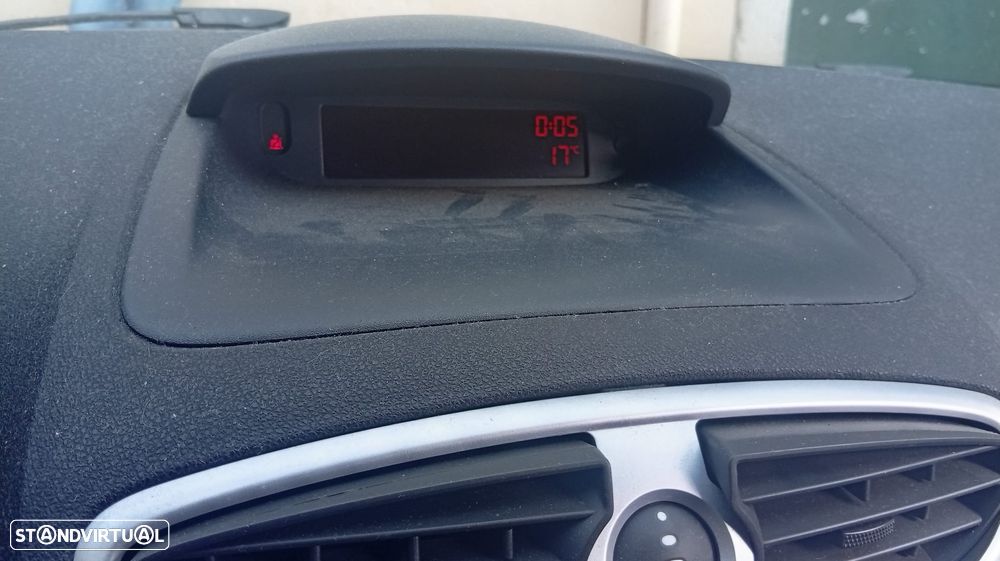 Renault Clio 1.2 16V Dynamique - 10