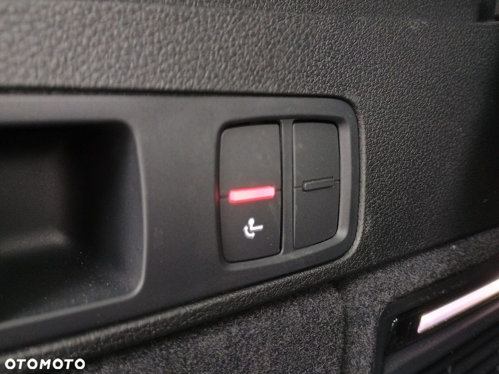 Audi Q5 Sportback - 10