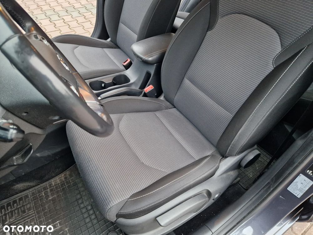 Hyundai i30 1.4 GO Plus - 22