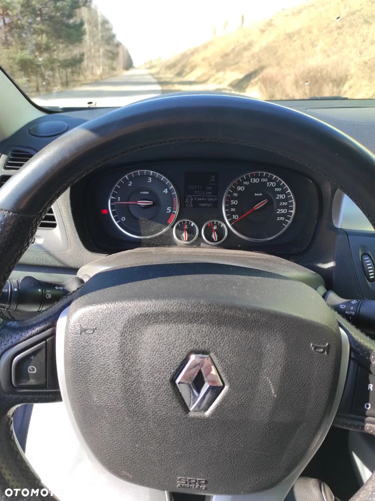 Renault Laguna 2.0 dCi FAP GT - 3