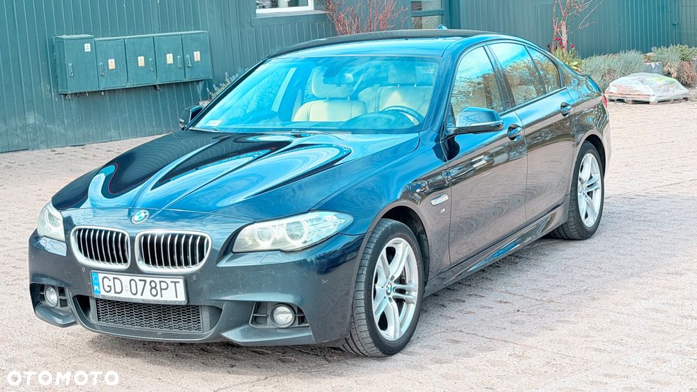 BMW Seria 5 528i xDrive Sport-Aut Luxury Line - 4