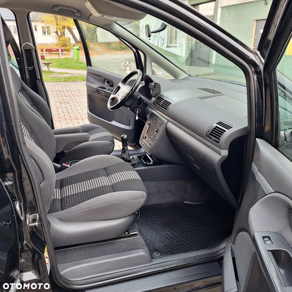 Volkswagen Sharan 1.8T Highline - 9