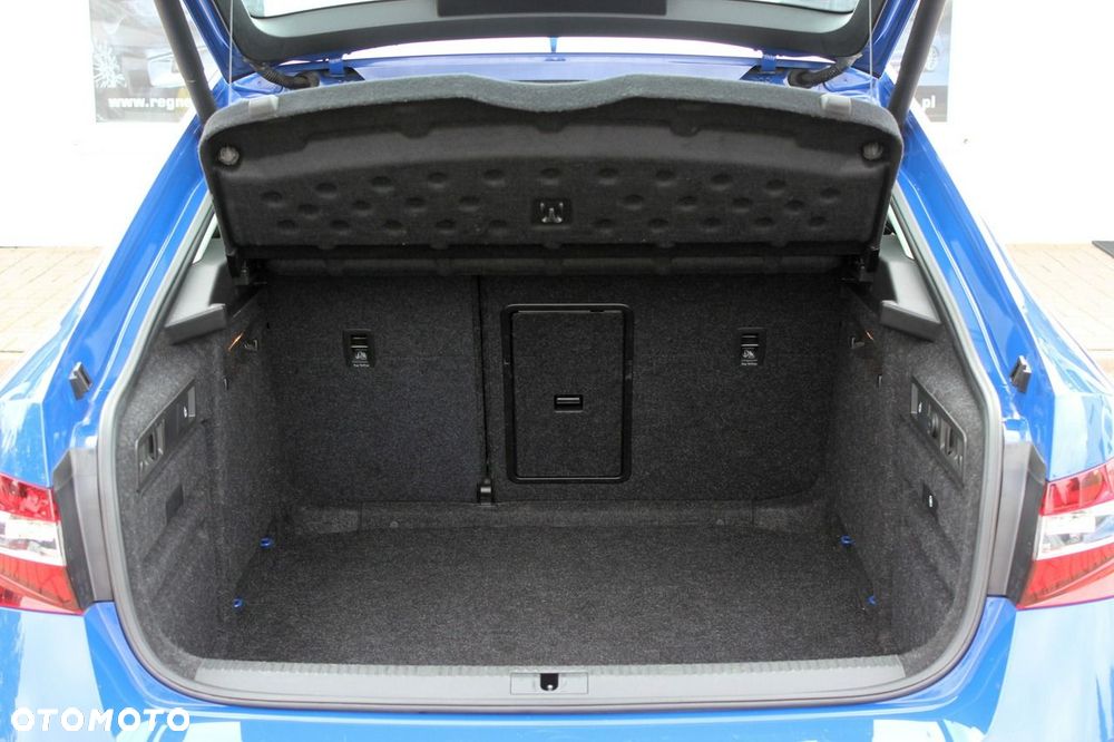 Skoda Superb 2.0 TDI DSG Style - 9
