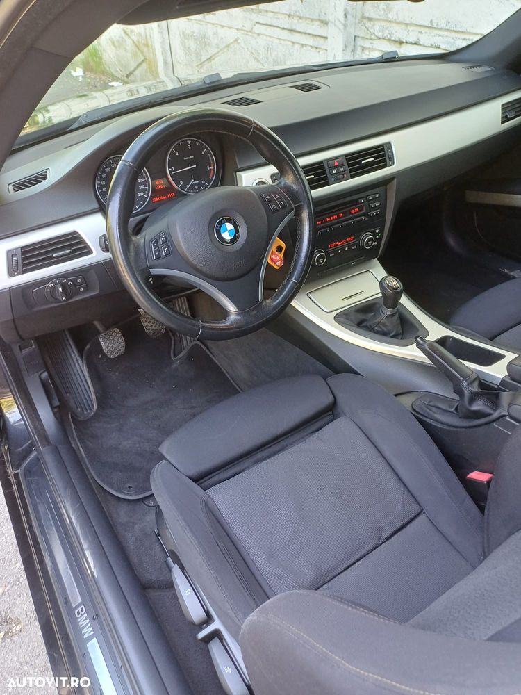 BMW Seria 3 320d - 16