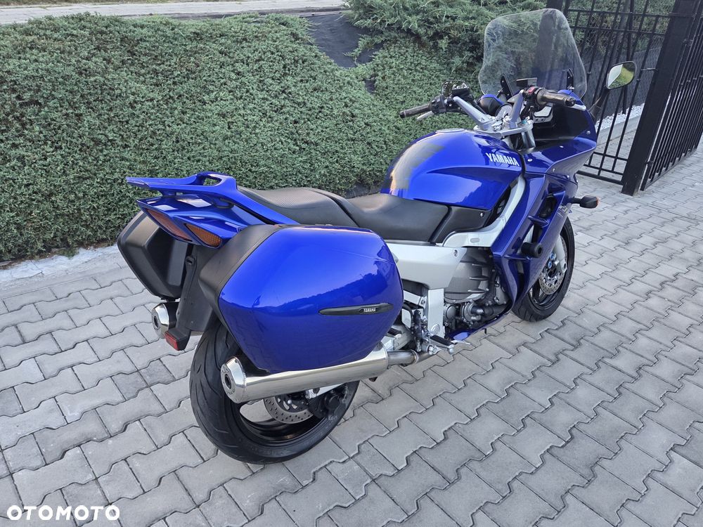 Yamaha FJR - 18