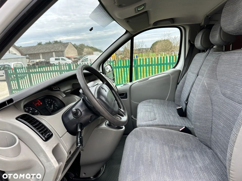 Renault Trafic - 6