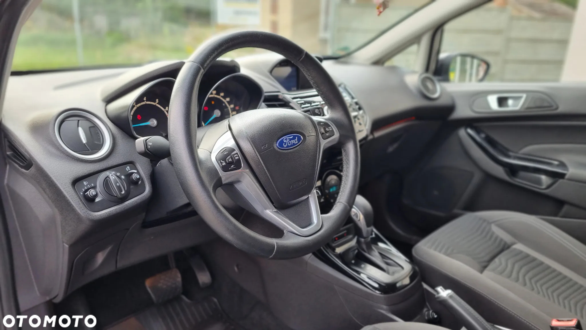 Ford Fiesta - 10