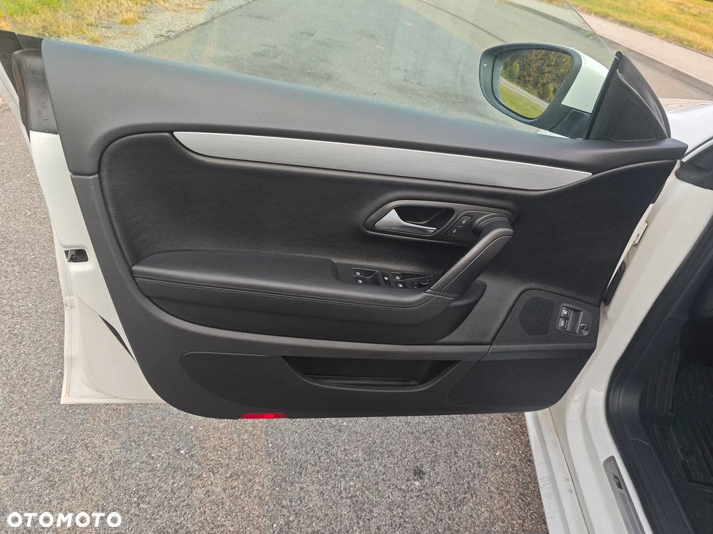 Volkswagen CC 2.0 TSI DSG - 19