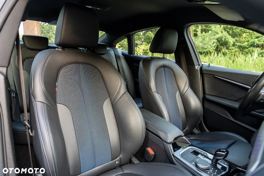 BMW Seria 2 218i M Sport - 23